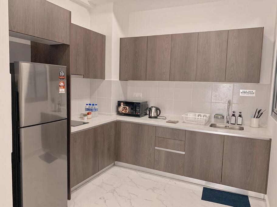 Netflix 2 Bedroom Troika Kota Bharu Homestay 1812 エクステリア 写真