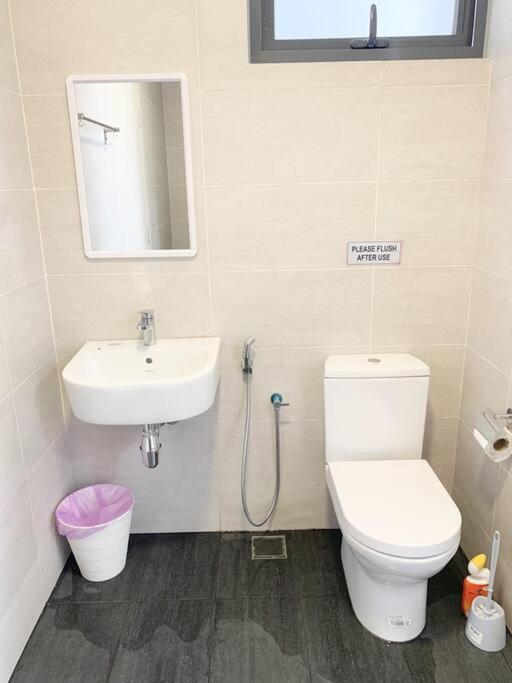 Netflix 2 Bedroom Troika Kota Bharu Homestay 1812 エクステリア 写真