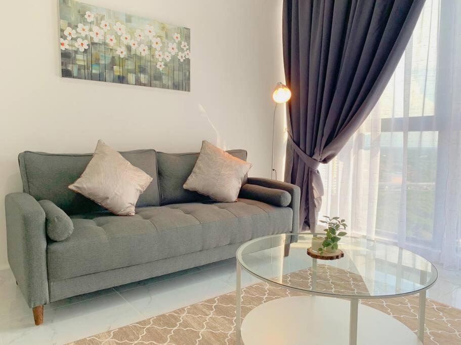 Netflix 2 Bedroom Troika Kota Bharu Homestay 1812 エクステリア 写真